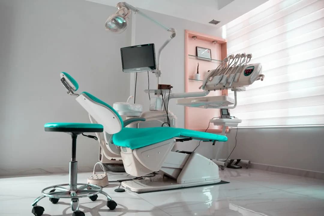 Dentist Limited Company vs Sole Trader: Should You?
