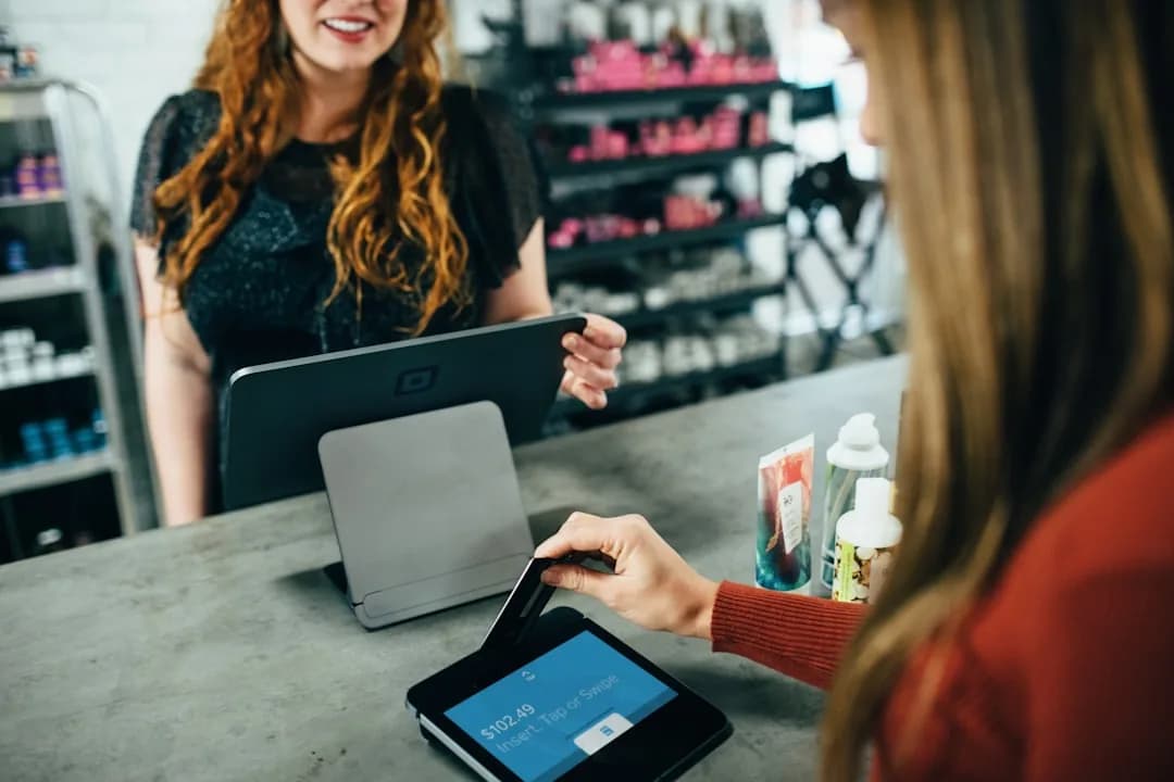 UK ecommerce owner configuring VAT settings in a self-hosted WooCommerce store dashboard
